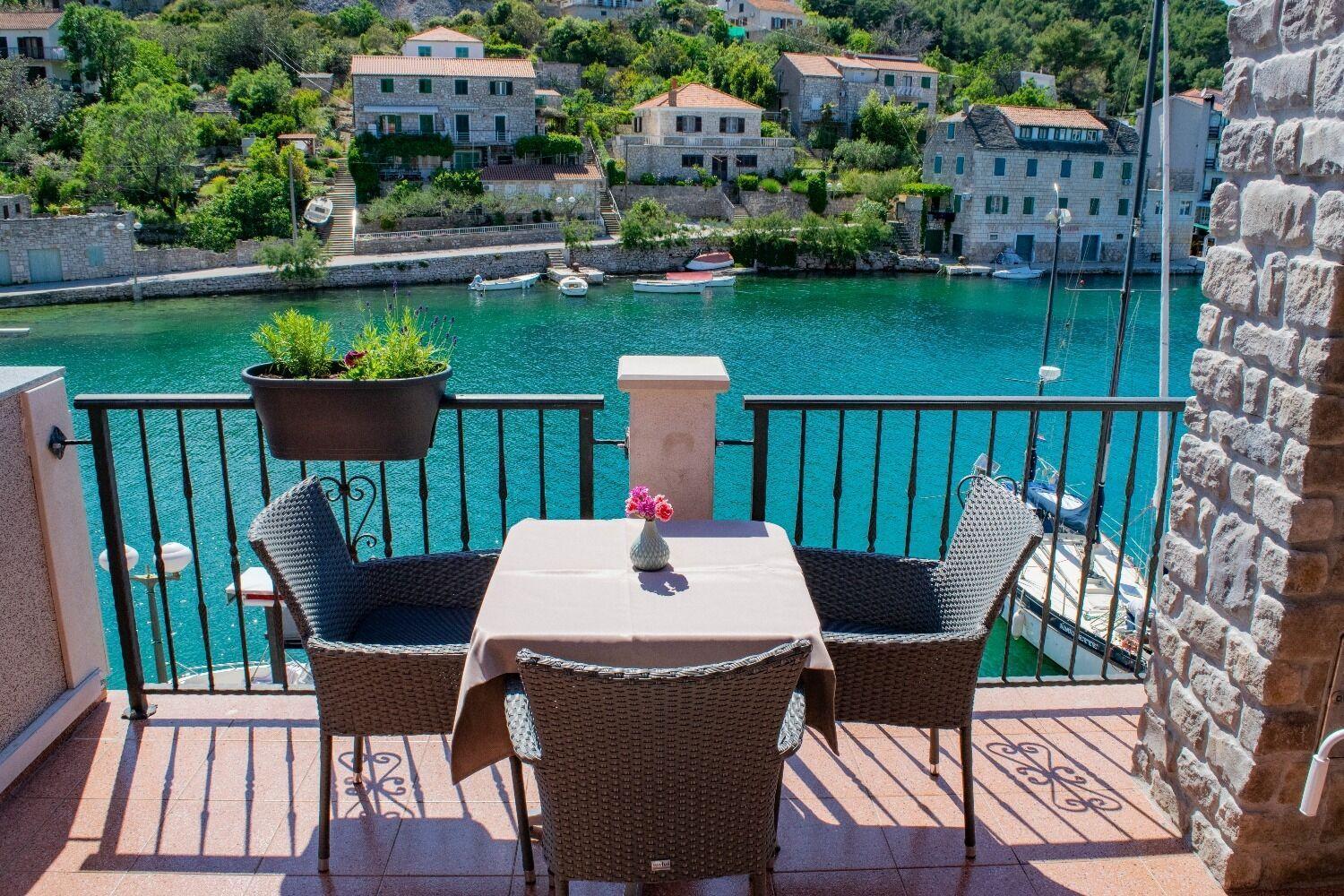 Apartments Daira Stomorska Dış mekan fotoğraf