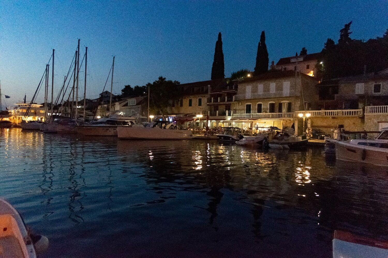 Apartments Daira Stomorska Dış mekan fotoğraf