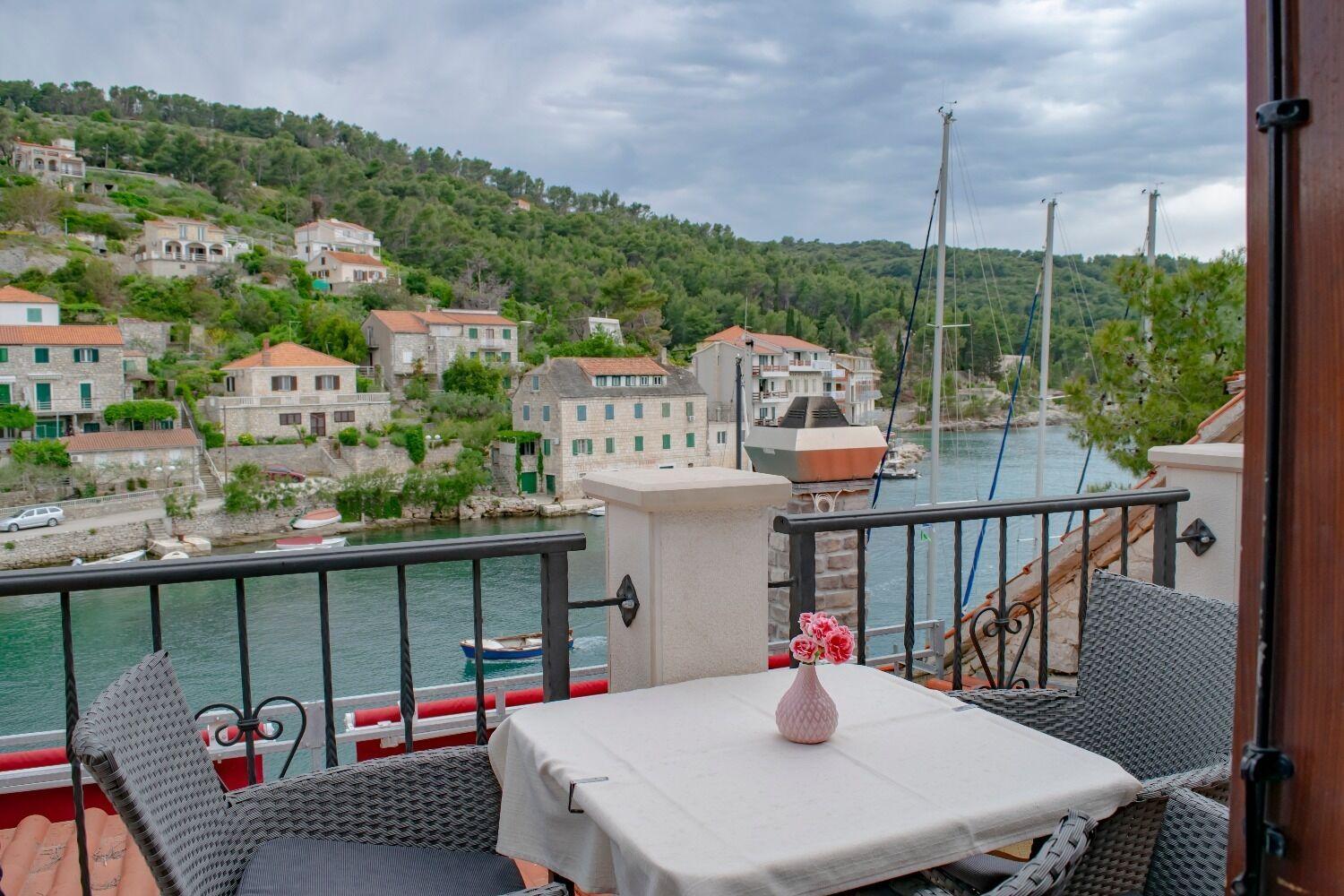 Apartments Daira Stomorska Dış mekan fotoğraf