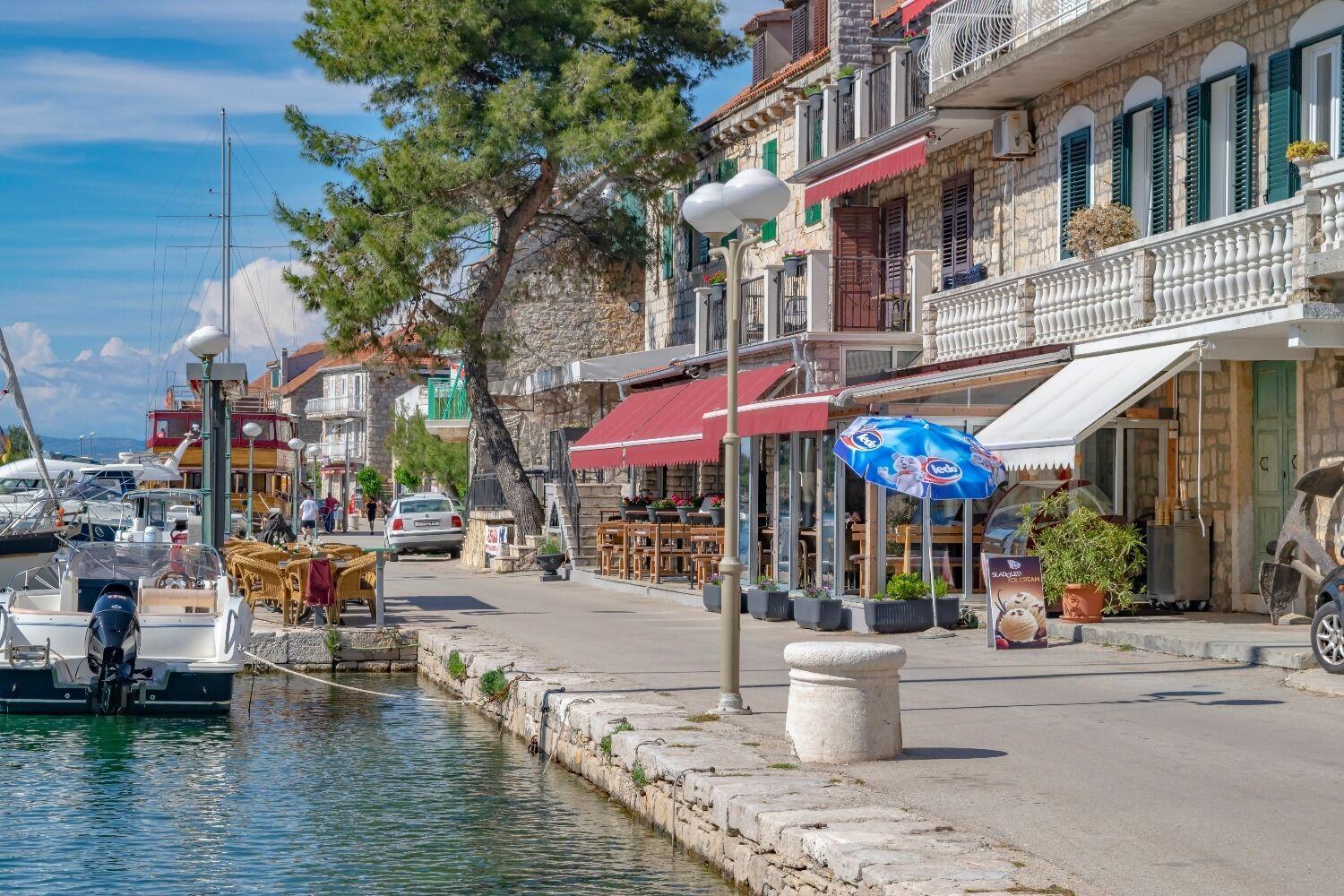 Apartments Daira Stomorska Dış mekan fotoğraf